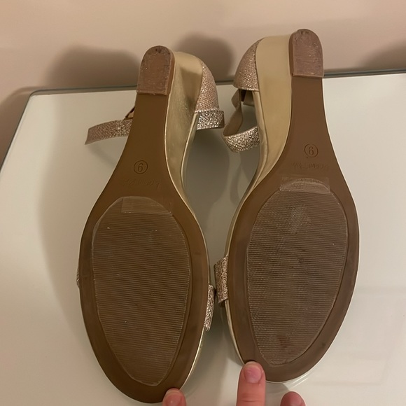 DREAM PAIRS Women's Ingrid Ankle Strap Low Wedge Sandal - Picture 7 of 10